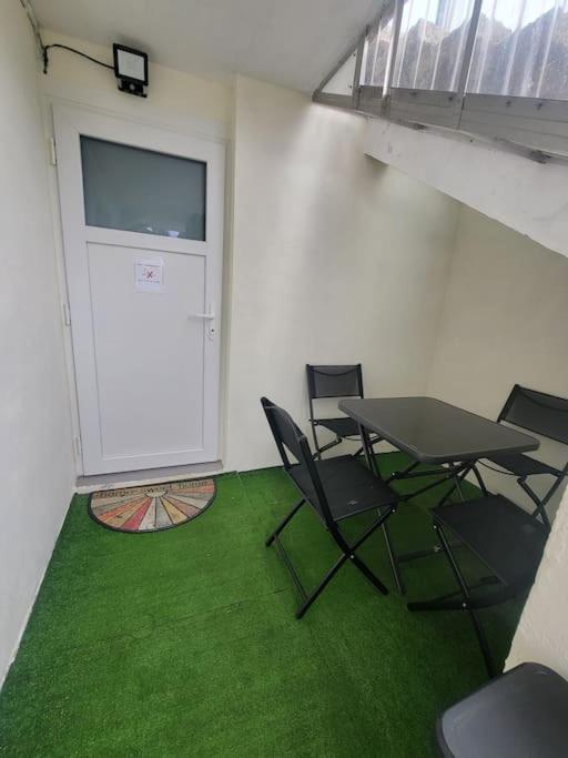 Appartement 2 Pieces Pres Du Lac De Bouzey Sanchey Exteriér fotografie